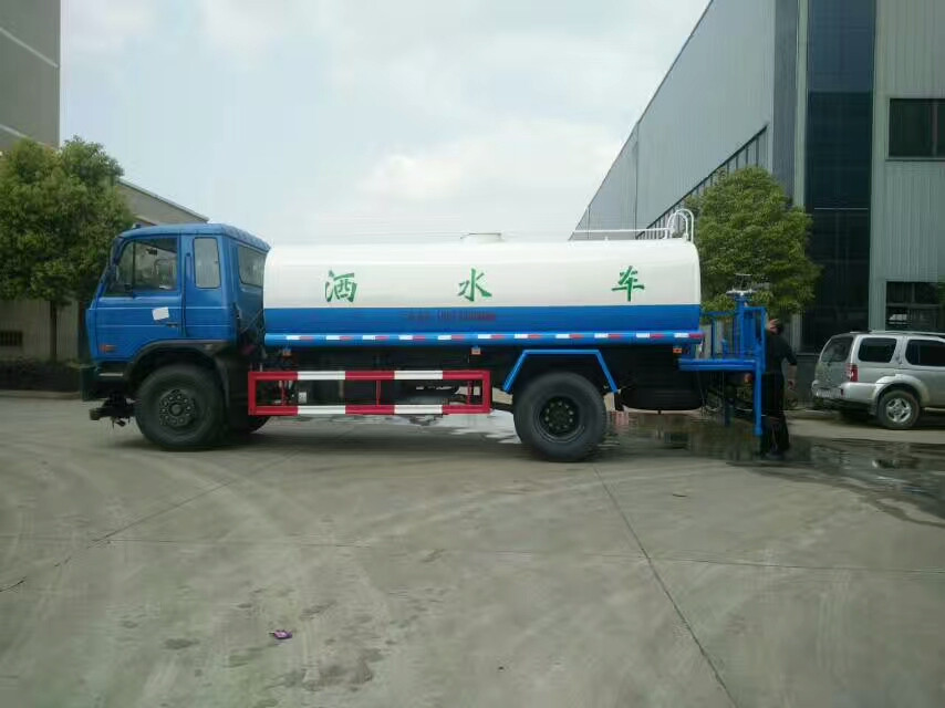 東風153國五15噸灑水車  東風153國五15噸灑水車