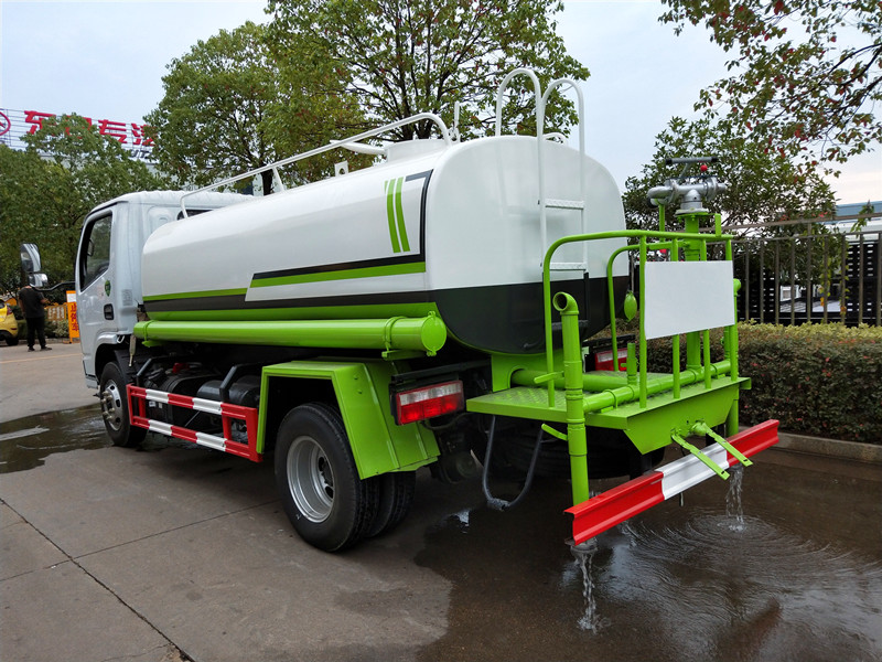 國(guó)六東風(fēng)5噸灑水車 國(guó)六東風(fēng)5噸灑水車