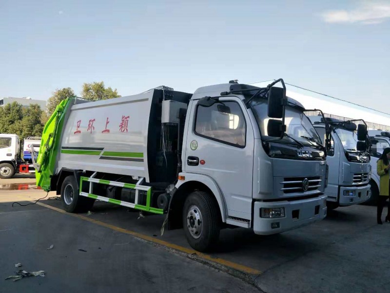 東風多利卡8方壓縮式垃圾車-8立方壓縮式垃圾車 東風多利卡8方壓縮式垃圾車-8立方壓縮式垃圾車