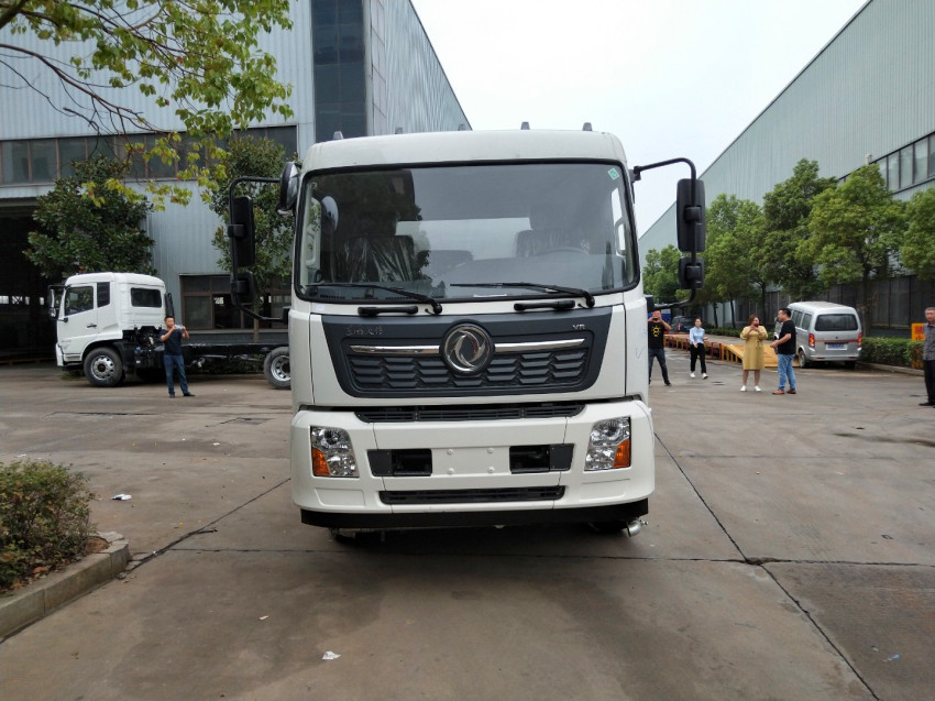東風(fēng)天錦12噸灑水車,12立方灑水車