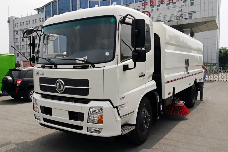 程力威牌CLW5180TXSHL6型洗掃車-東風天錦18噸洗掃車廠家直銷 程力威牌CLW5180TXSHL6型洗掃車-東風天錦18噸洗掃車廠家直銷
