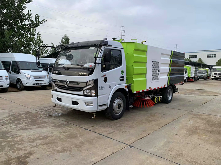 程力威牌CLW5070TXS6HL型洗掃車-東風5噸洗掃車價格報價-湖北程力 程力威牌CLW5070TXS6HL型洗掃車-東風5噸洗掃車價格報價-湖北程力