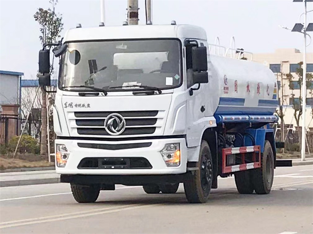 東風專底D3S14方灑水車 東風專底D3S14方灑水車