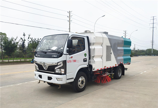 國六東風(fēng)小多利卡洗掃車(2.5方塵3方水)詳細(xì)說明 國六東風(fēng)小多利卡洗掃車(2.5方塵3方水)詳細(xì)說明