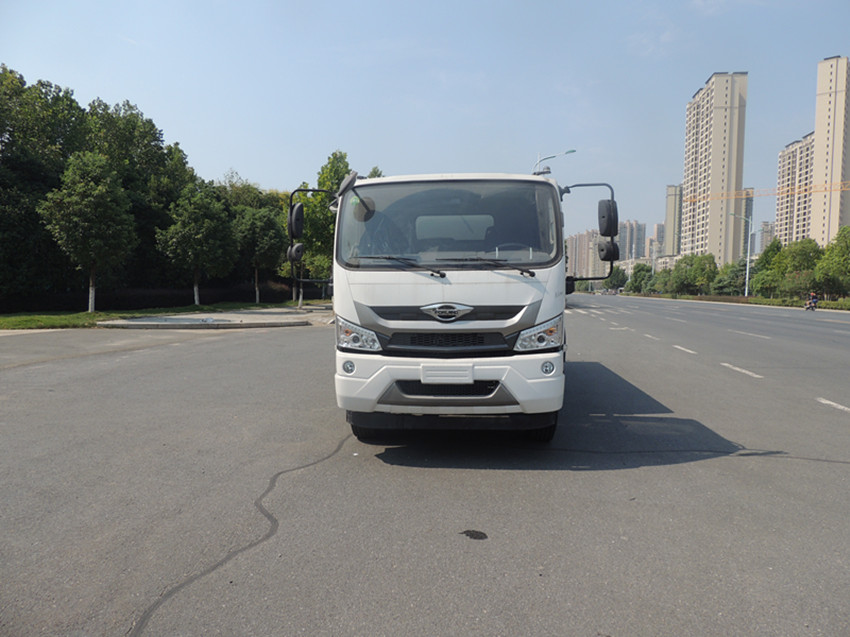 12方福田ES7軸距3950玉柴200灑水車
