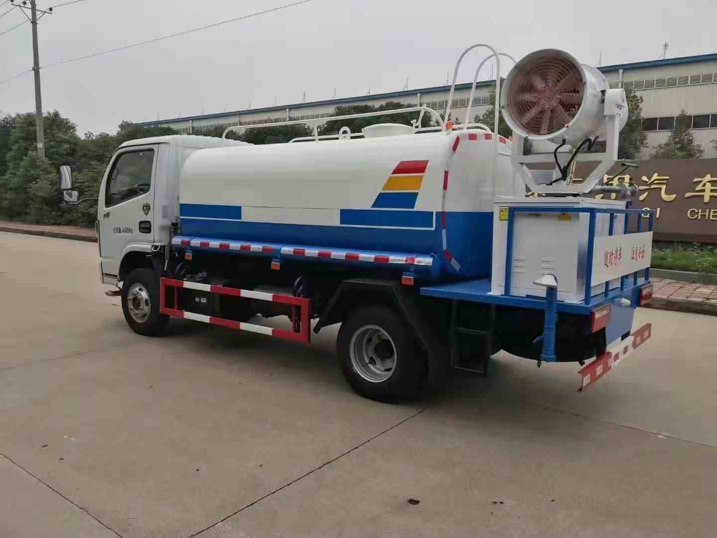 東風(fēng)全系灑水車的配置詳情和參考價格