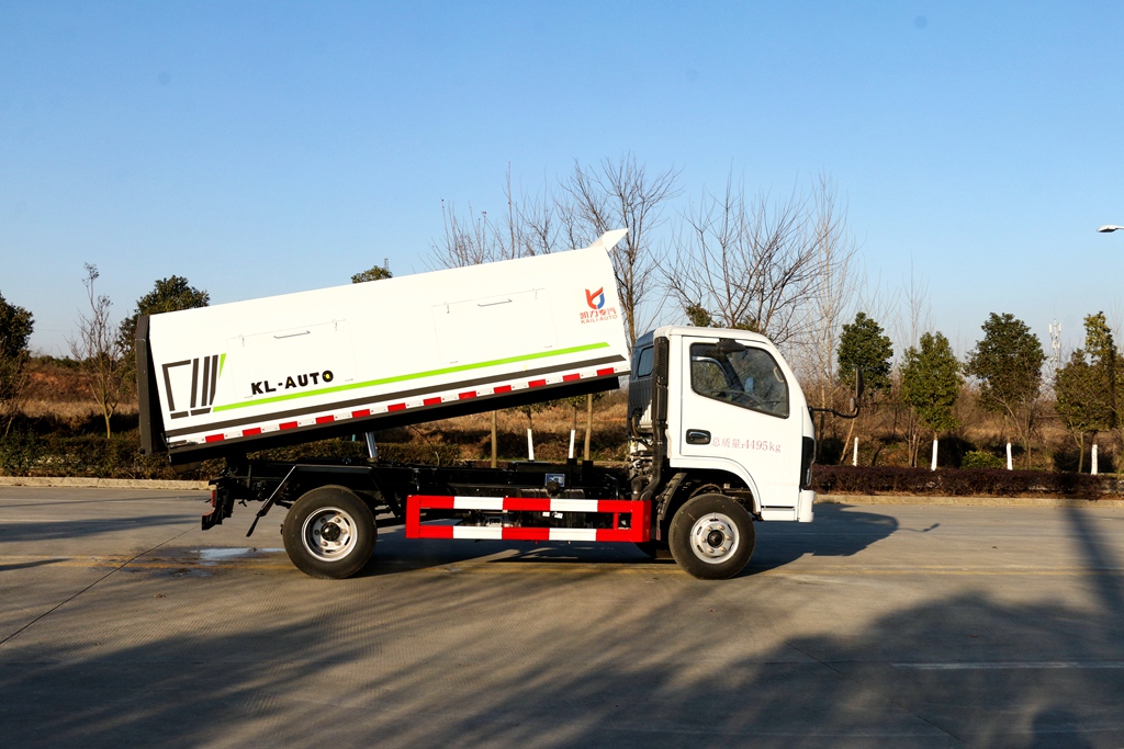 東風小福瑞卡廂式垃圾車